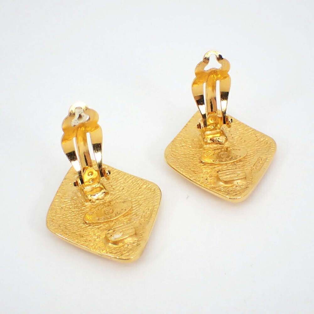 CHANEL Authentic Earrings - Picture 7 of 10